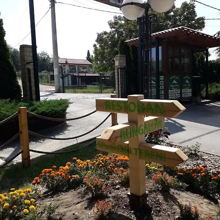 Marina Agreena 酒店 Grocka