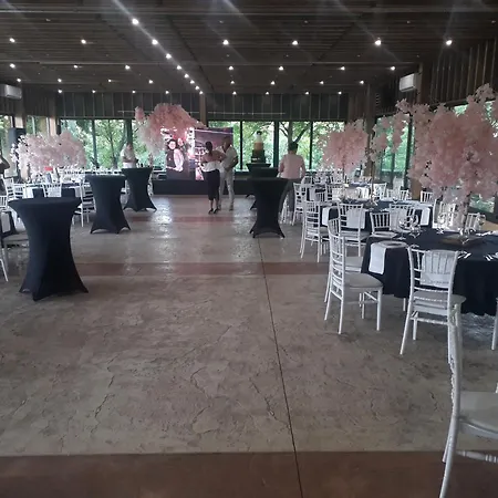 Marina Agreena 酒店