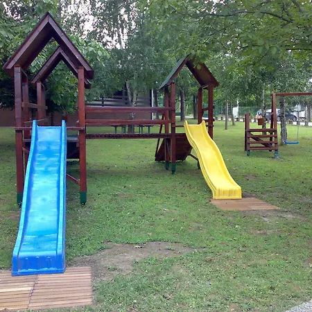 Marina Agreena 酒店 Grocka