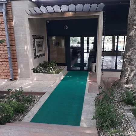 Marina Agreena 酒店 2*