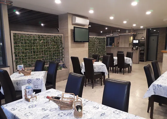 Hotel Marina Agreena 2*